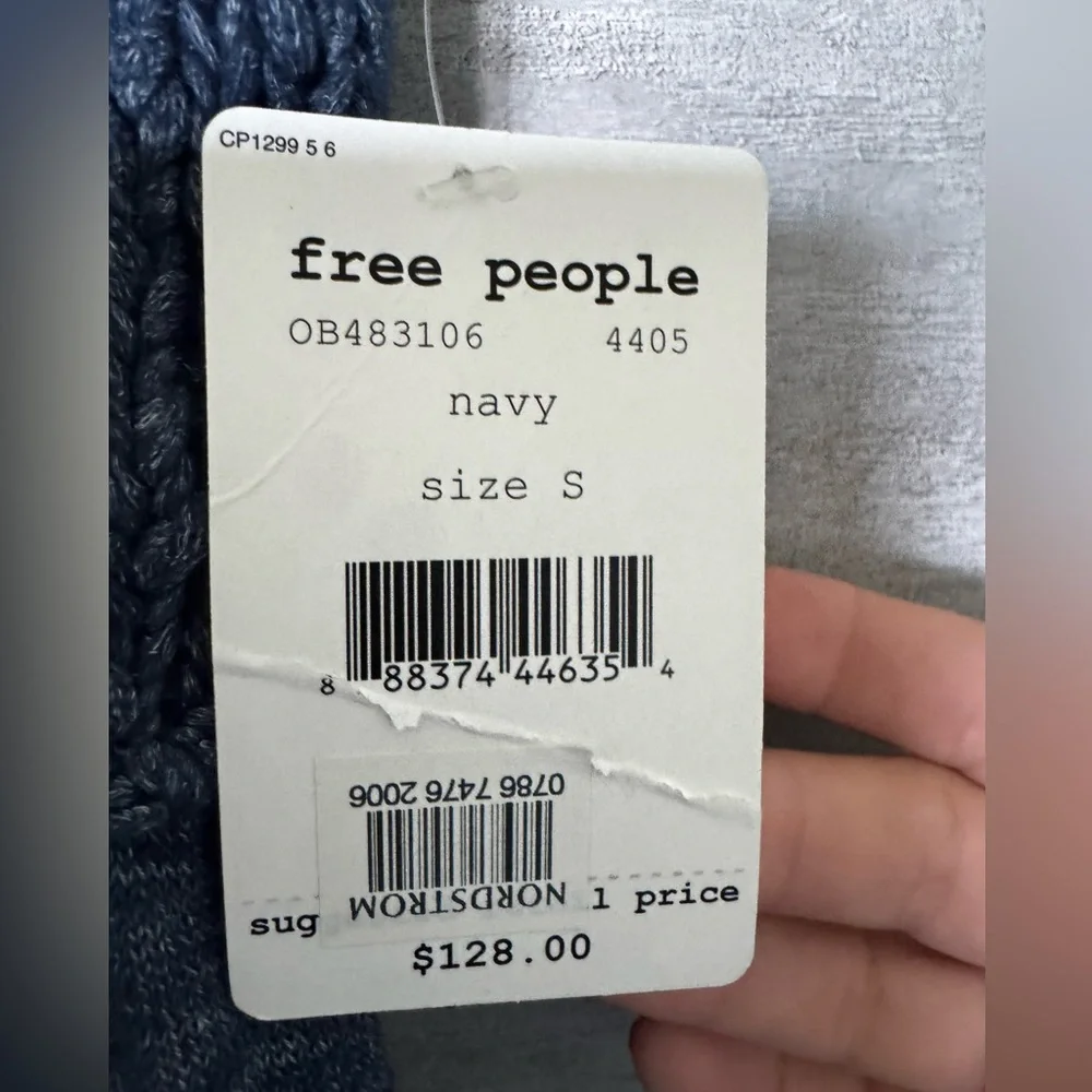 Free‎ People Mountain View Sweater Crochet Knit Tunic Top Blue S over sized NWT - Picture 5 of 11